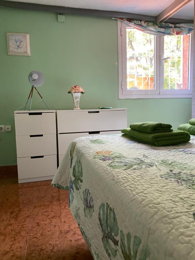Estudio En La Playa De Calafell. Barcelona Eksteriør bilde